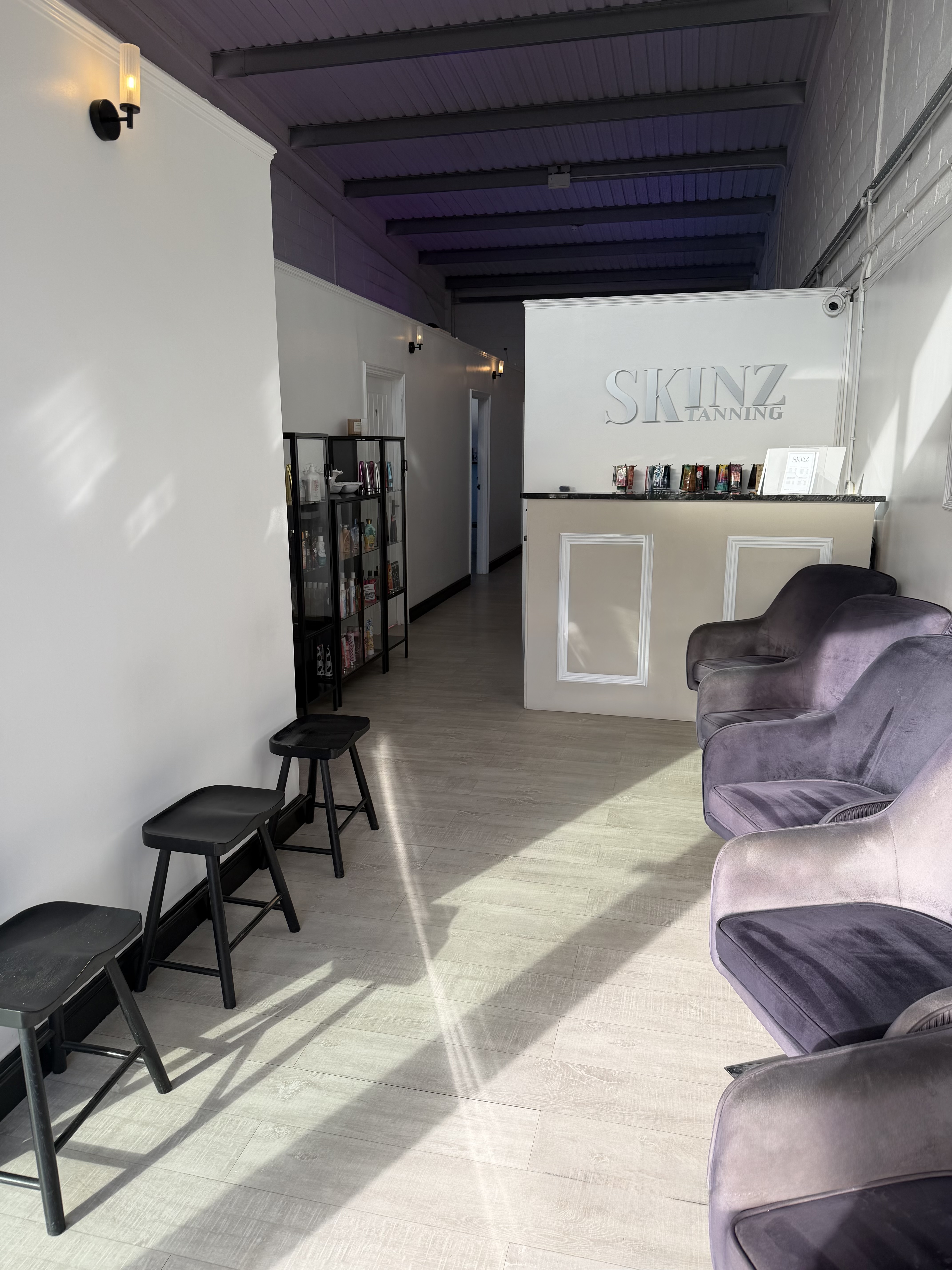 Inside Skinz Tanning, Nuneaton